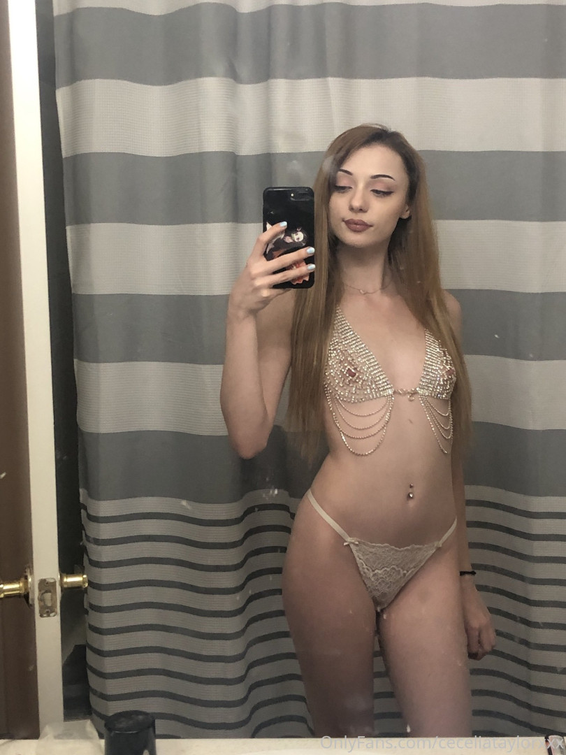 Photo by ceceliataylorxxx published on October 15,2023 23:26:18 - BestThots