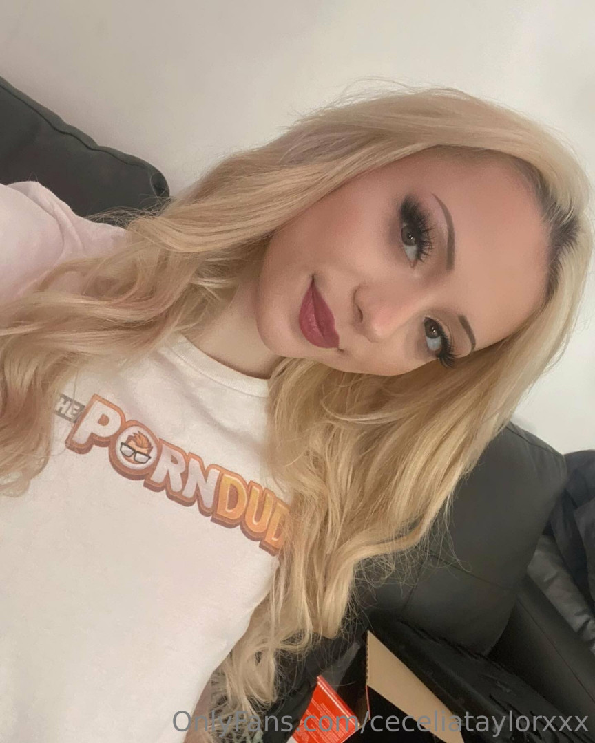 Photo by ceceliataylorxxx published on October 15,2023 23:29:46 - BestThots