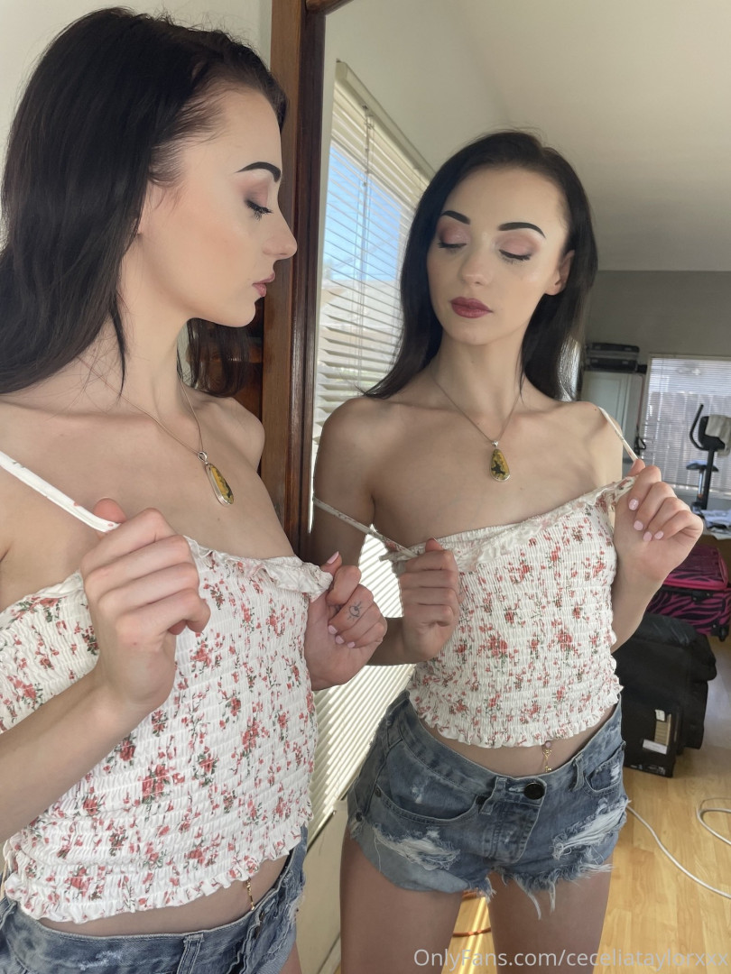 Photo by ceceliataylorxxx published on October 15,2023 23:30:28 - BestThots