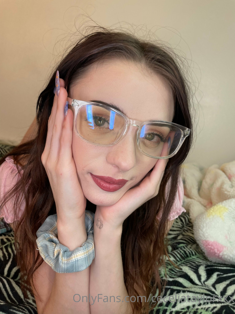 Photo by ceceliataylorxxx published on October 15,2023 23:40:55 - BestThots