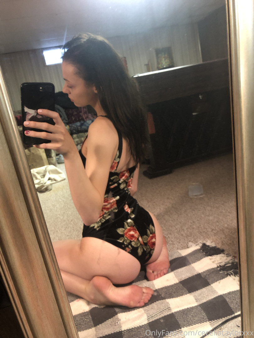 Photo by ceceliataylorxxx published on October 15,2023 23:47:02 - BestThots