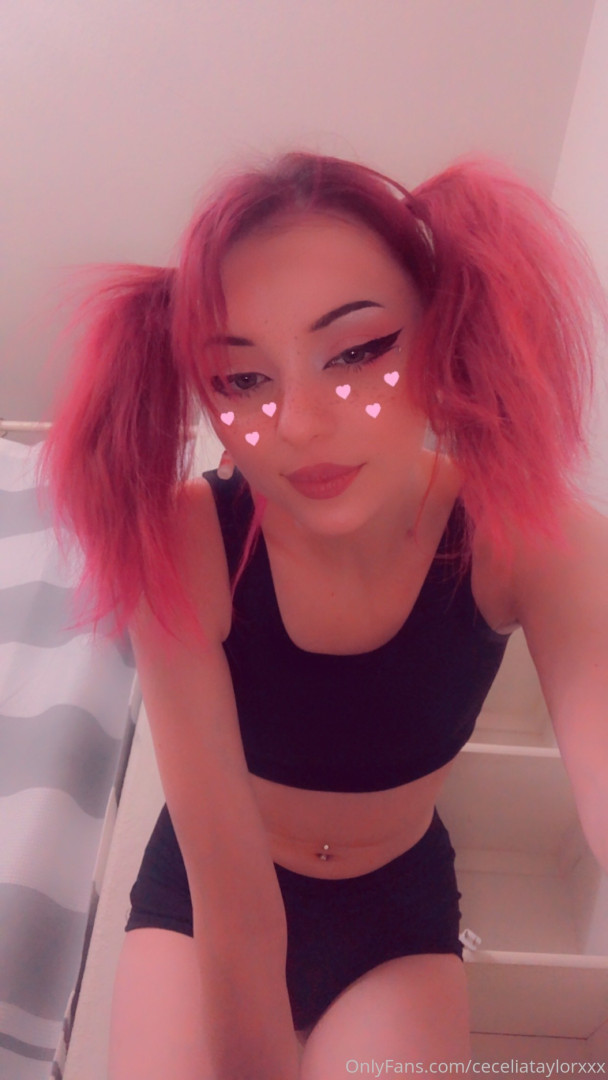 Photo by ceceliataylorxxx published on October 16,2023 00:03:38 - BestThots