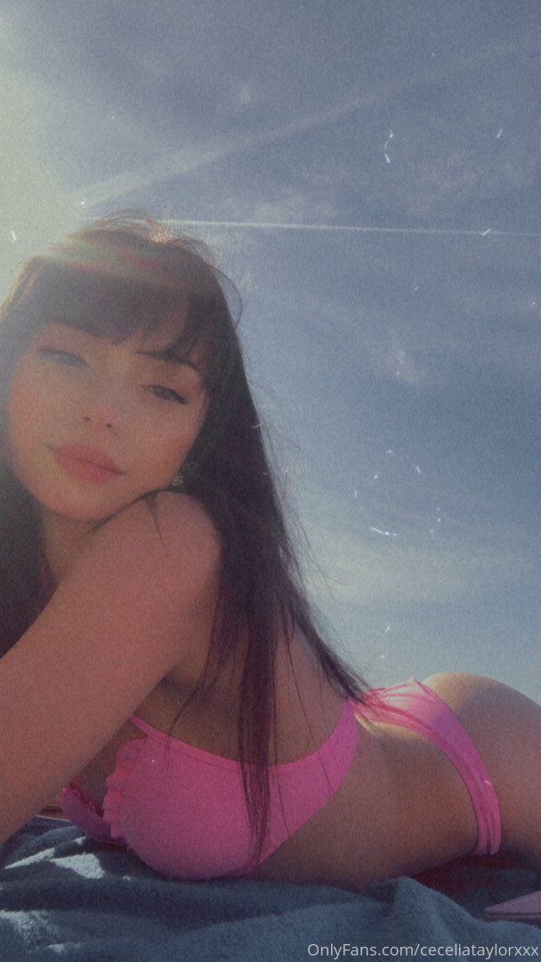 Photo by ceceliataylorxxx published on October 16,2023 00:03:49 - BestThots