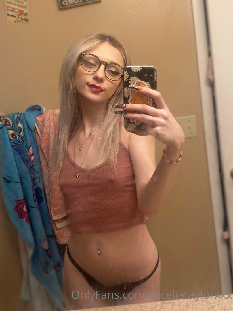 Photo by ceceliataylorxxx published on October 16,2023 00:05:08 - BestThots