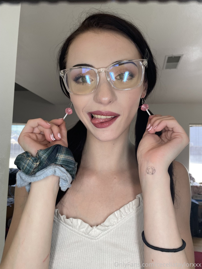 Photo by ceceliataylorxxx published on October 16,2023 00:06:17 - BestThots