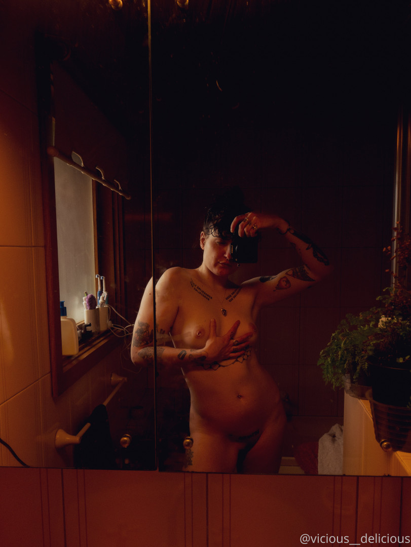 Photo by vicious__delicious published on June 4,2023 00:50:46 - BestThots