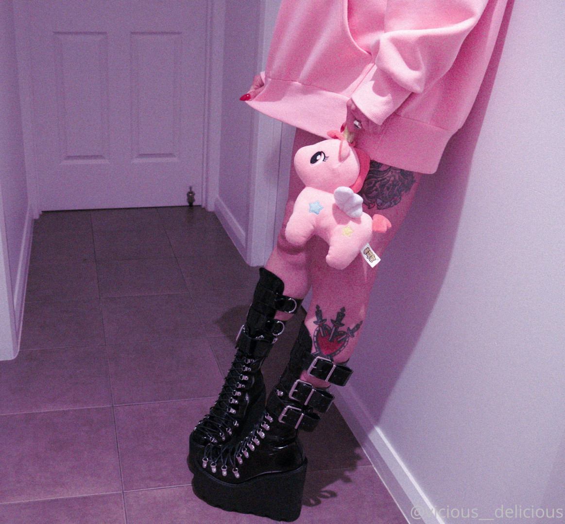 Photo by vicious__delicious published on June 4,2023 01:26:13 - BestThots