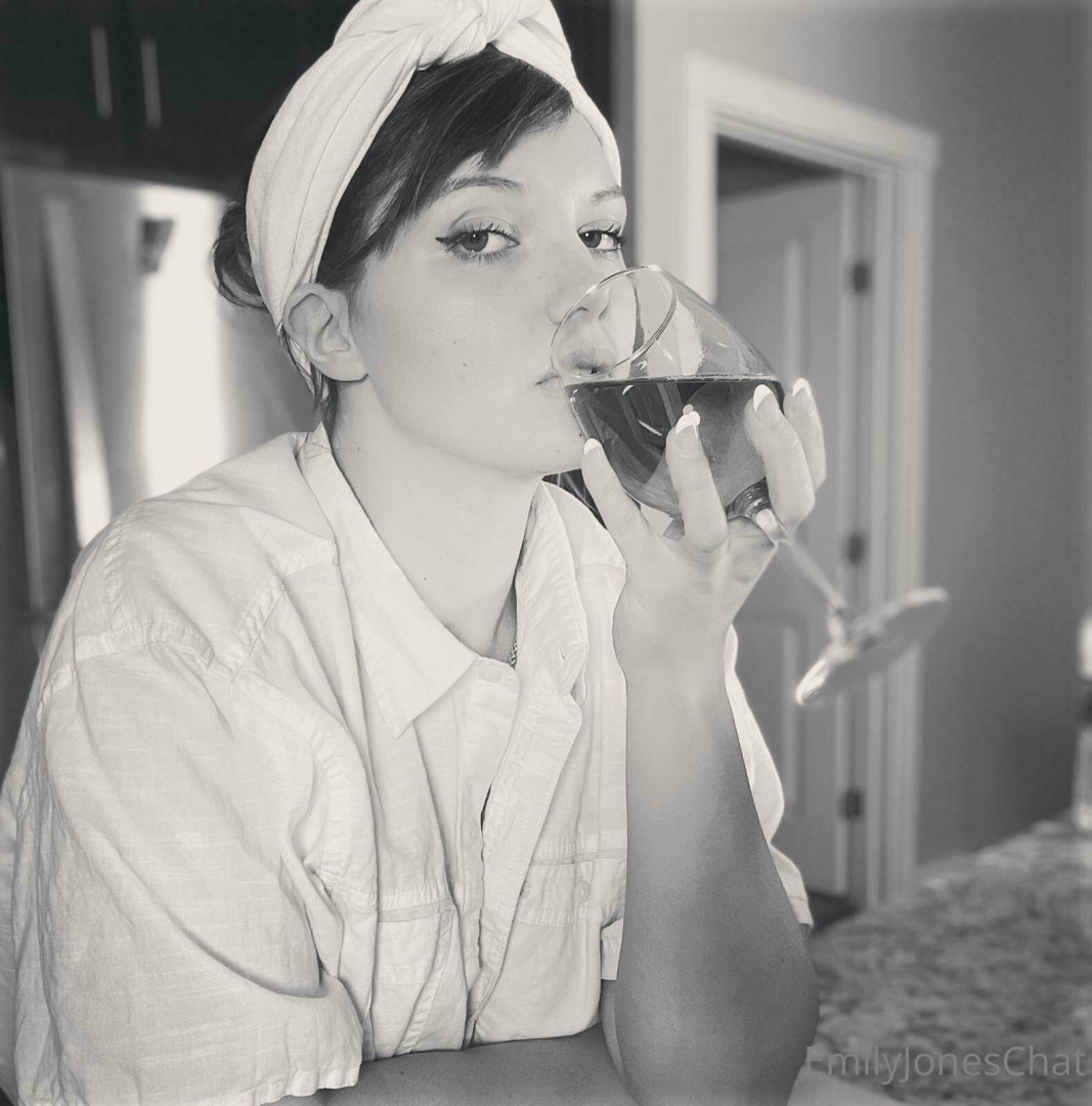 Photo by emjaybird published on January 16,2024 11:57:34 - BestThots