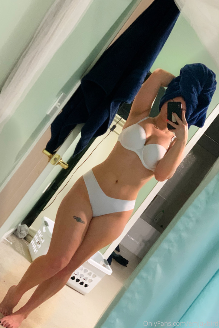 Photo by emjaybird published on January 16,2024 12:00:08 - BestThots