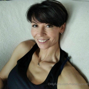 honeyanniefree #2046569