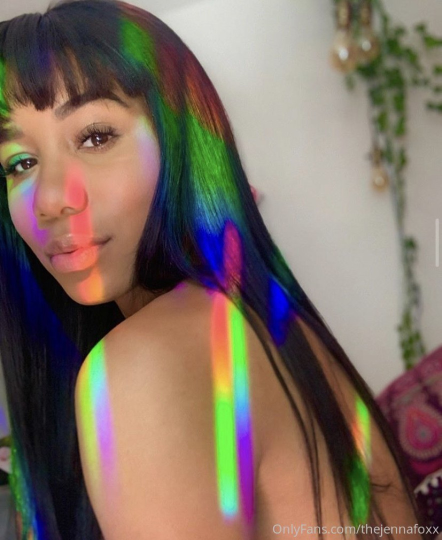 Photo by thejennafoxx published on October 17,2023 00:22:00 - BestThots