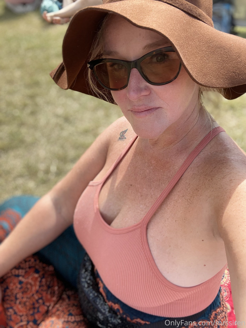 Photo by mrssiren published on June 15,2023 14:54:23 - BestThots