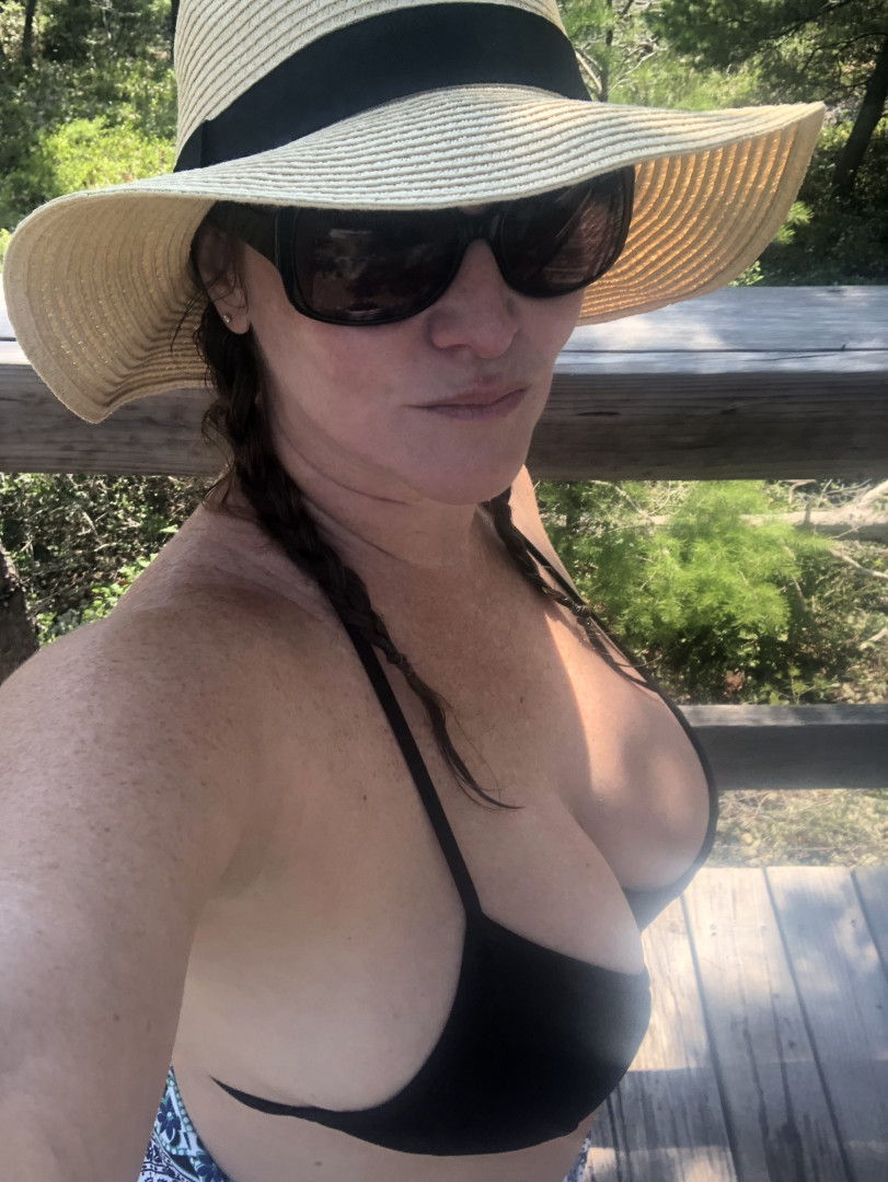 Photo by mrssiren published on June 15,2023 16:42:58 - BestThots