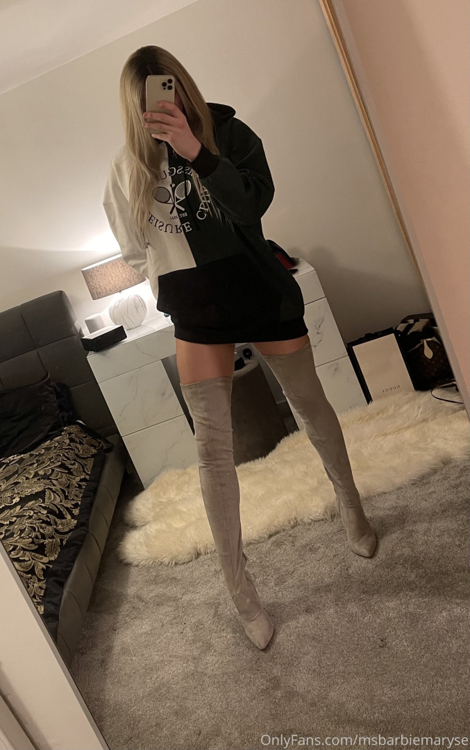 Photo by msbarbiemaryse published on October 16,2023 20:03:56 - BestThots