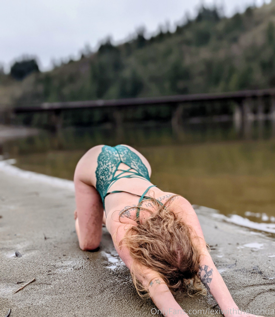 Photo by lexiwiththehonda published on October 16,2023 02:28:28 - BestThots