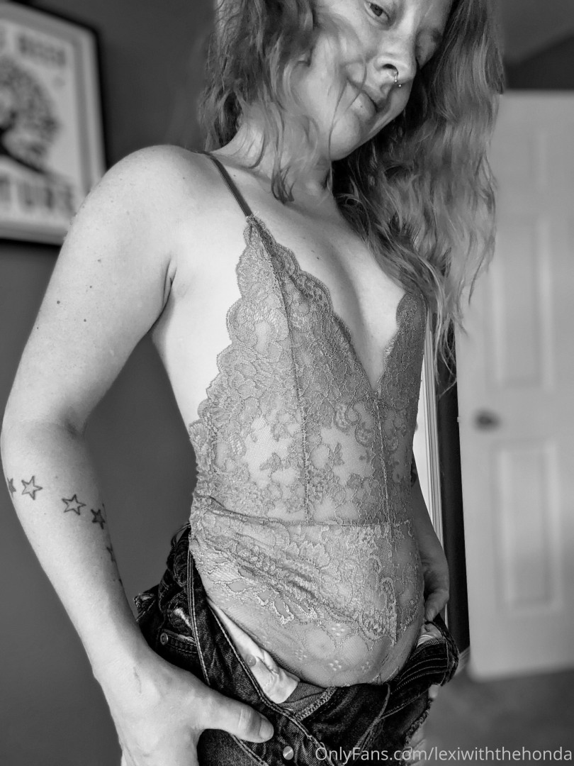 Photo by lexiwiththehonda published on October 16,2023 03:34:10 - BestThots