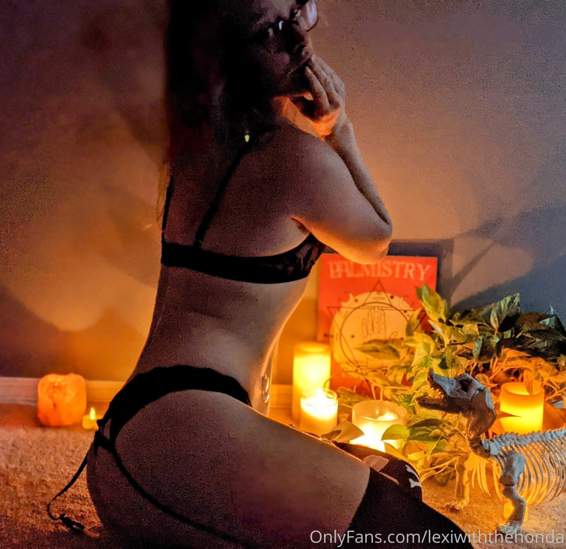 Photo by lexiwiththehonda published on October 16,2023 03:57:28 - BestThots