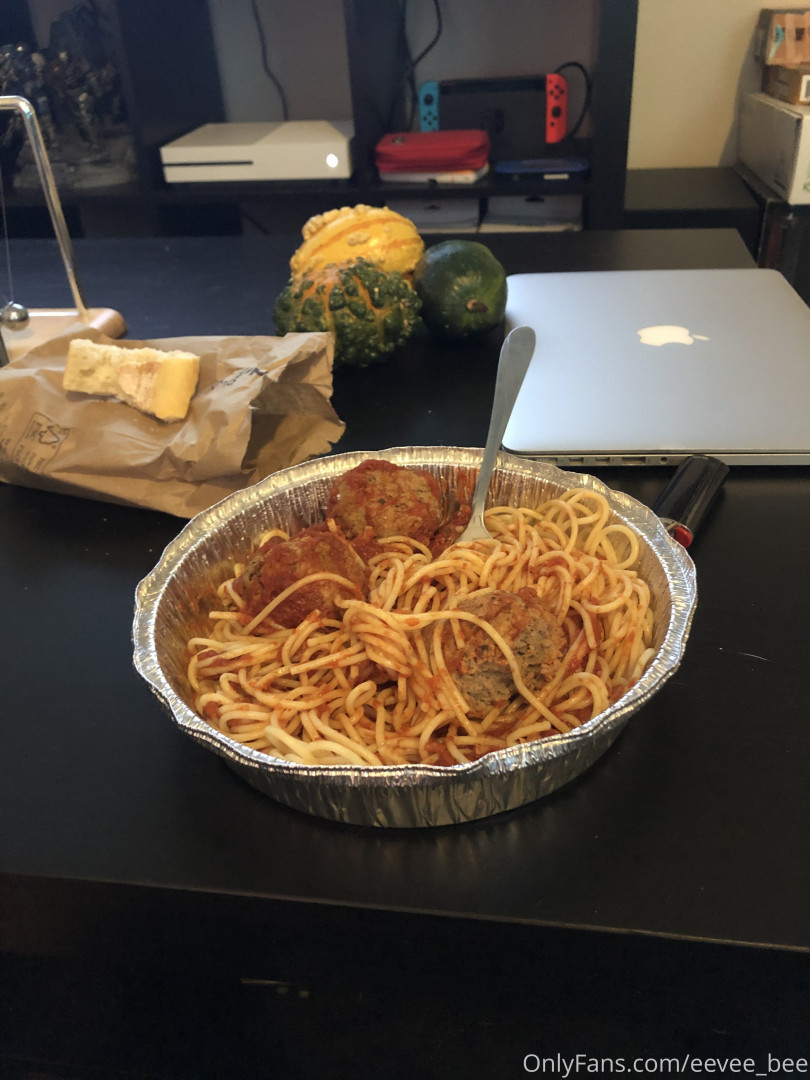 Photo by eevee_bee published on July 31,2023 11:21:08 - BestThots