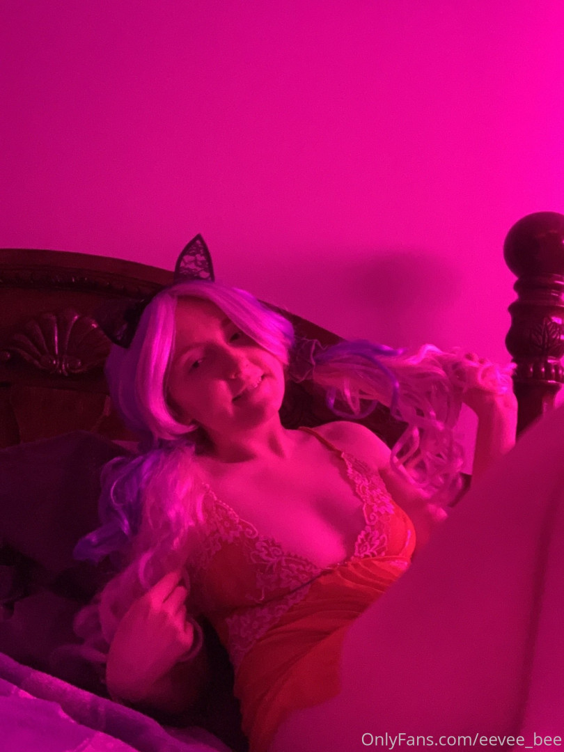 Photo by eevee_bee published on July 31,2023 11:24:54 - BestThots