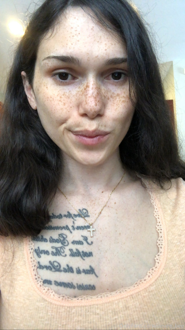 Photo by eevee_bee published on July 31,2023 11:25:21 - BestThots