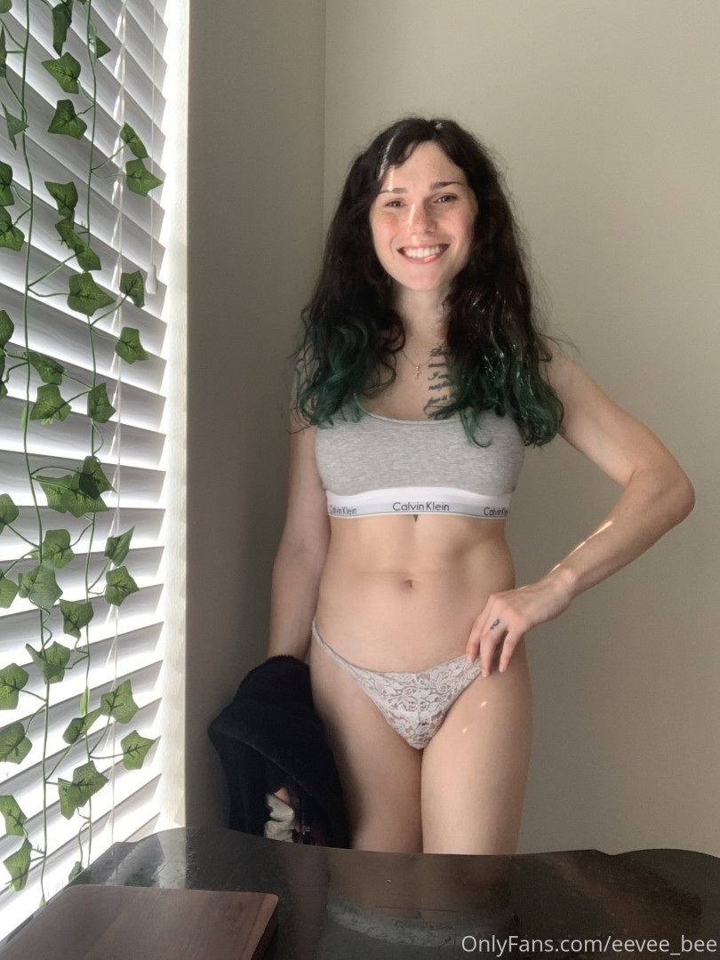 Photo by eevee_bee published on July 31,2023 11:29:21 - BestThots