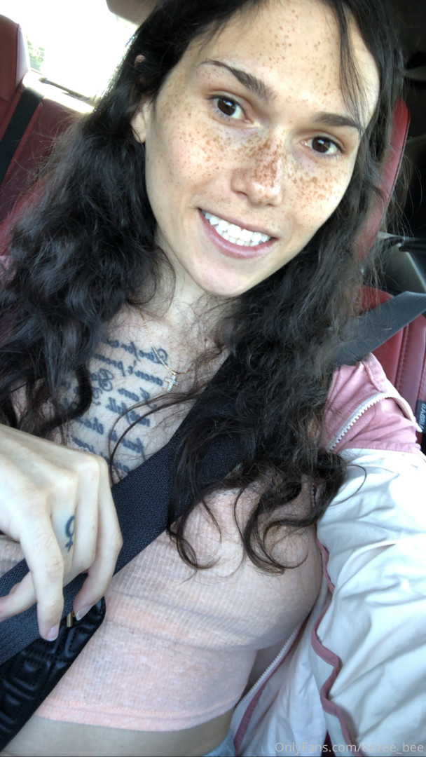 Photo by eevee_bee published on July 31,2023 11:35:13 - BestThots