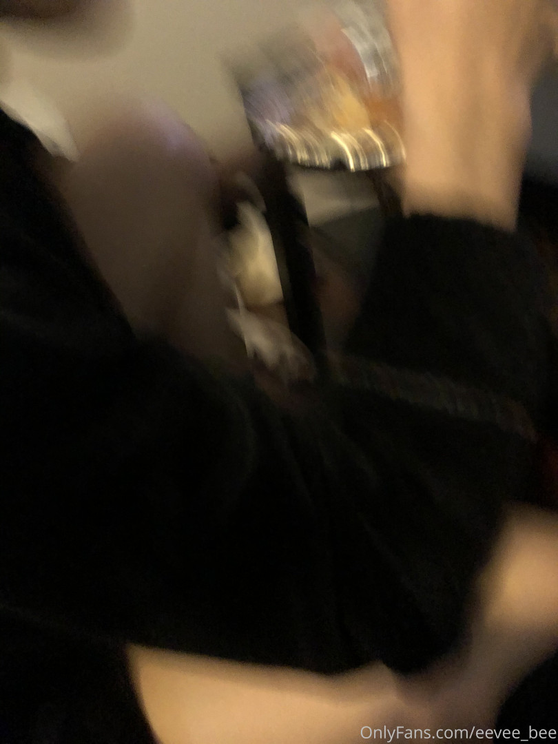 Photo by eevee_bee published on July 31,2023 11:39:58 - BestThots