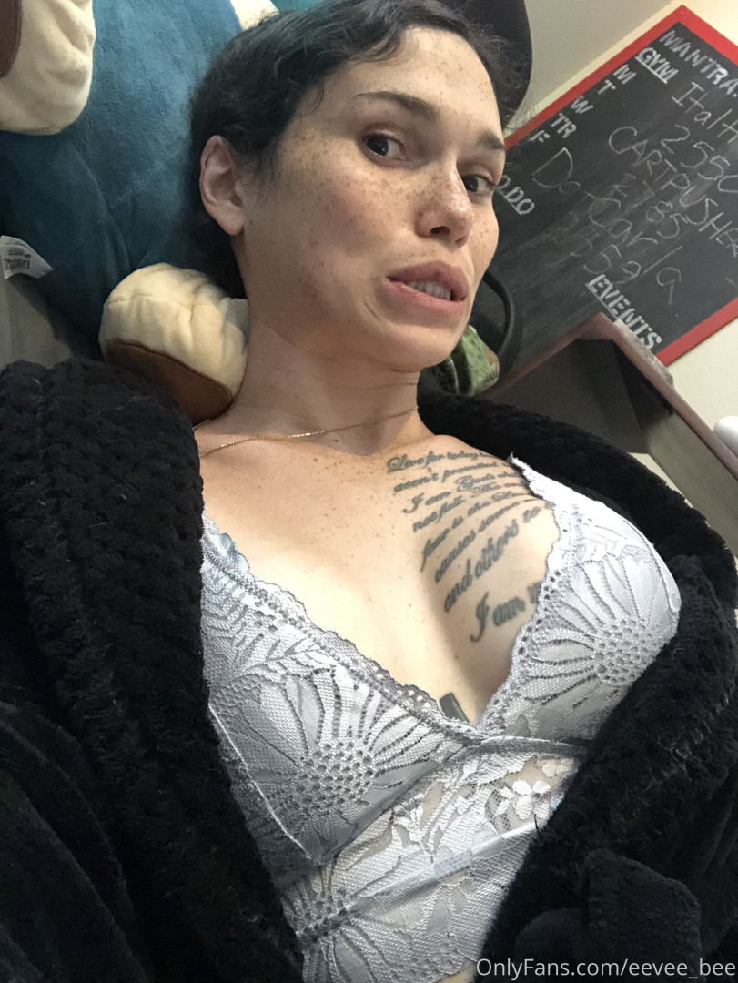 Photo by eevee_bee published on July 31,2023 11:44:30 - BestThots