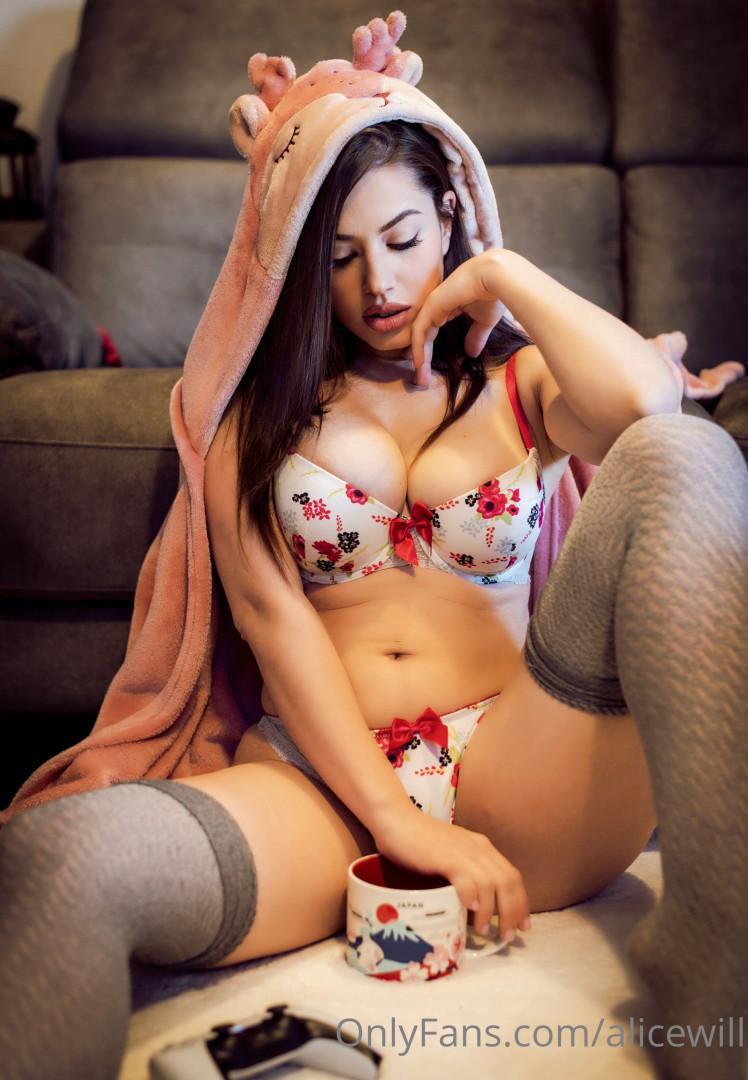 Photo by alicewill published on June 30,2023 08:58:34 - BestThots