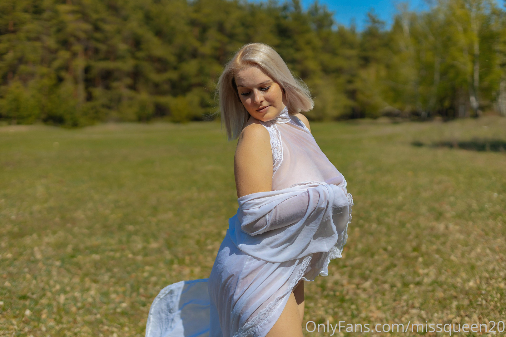 Photo by missqueen20 published on October 12,2023 22:23:22 - BestThots