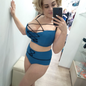 missqueen20 #6409243