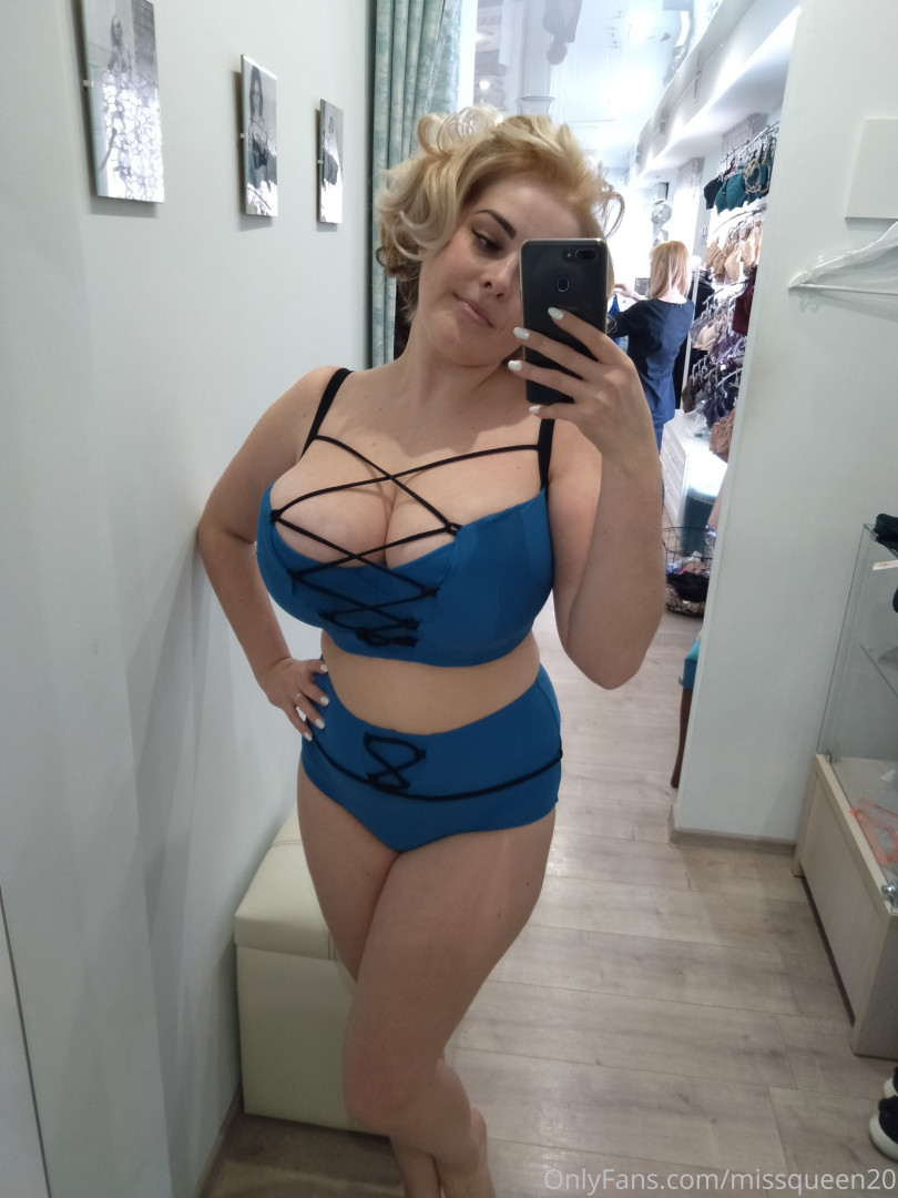 Photo by missqueen20 published on October 12,2023 23:36:25 - BestThots