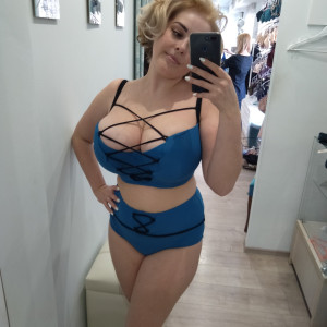 missqueen20 #6409815