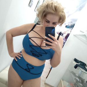 missqueen20 #6412937