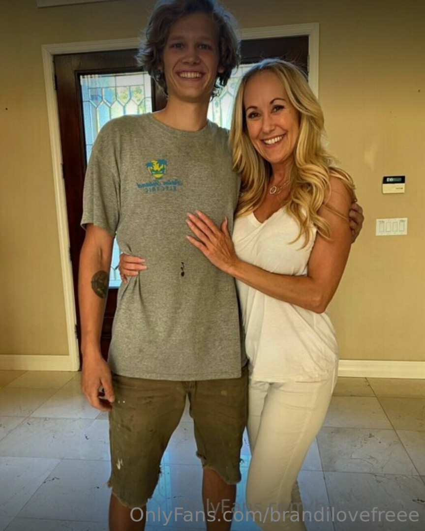 Photo by brandilovefreee published on June 28,2023 22:27:59 - BestThots