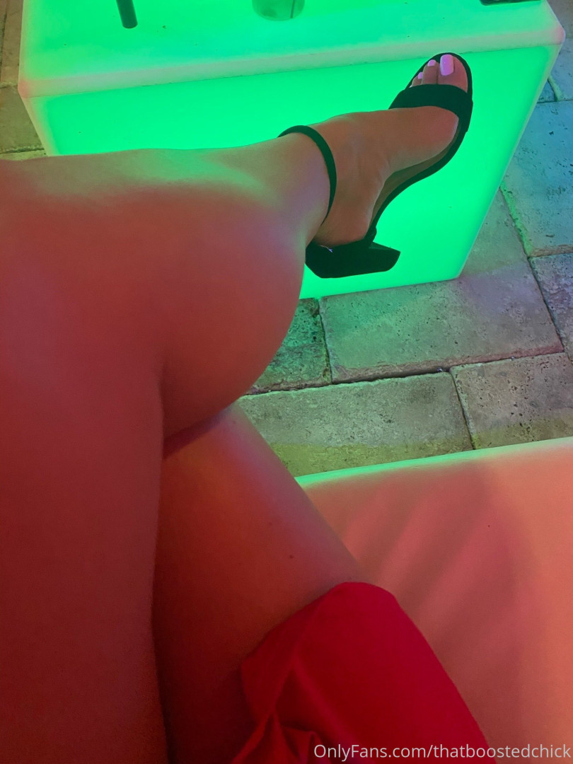 Photo by thatboostedchick published on October 16,2023 15:51:46 - BestThots