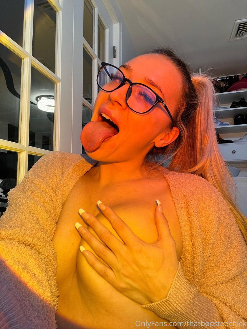 Photo by thatboostedchick published on October 16,2023 16:15:29 - BestThots