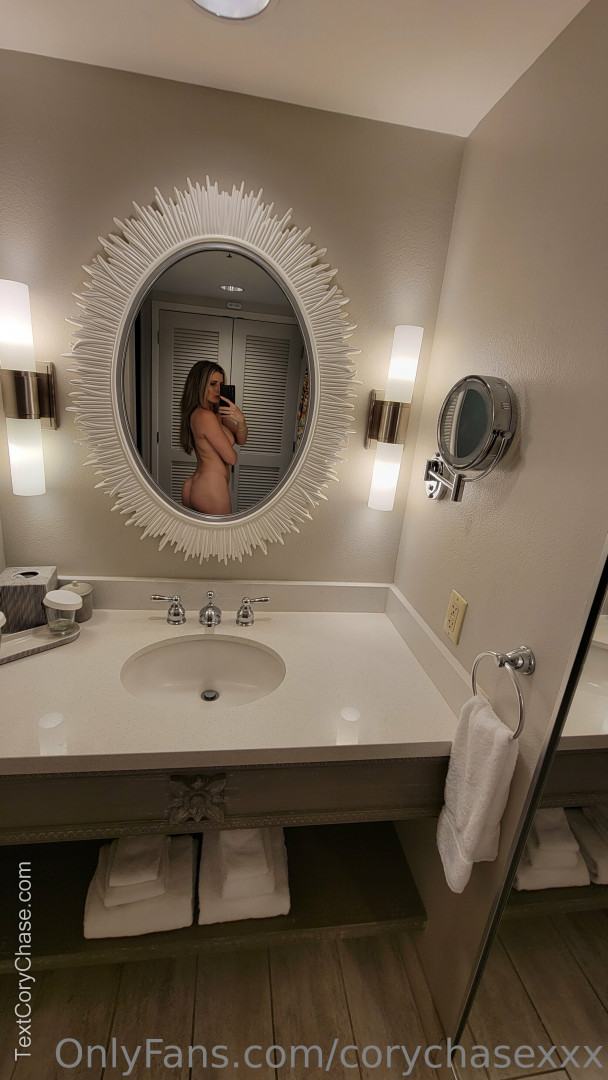 Photo by corychasexxx published on September 1,2023 13:16:53 - BestThots