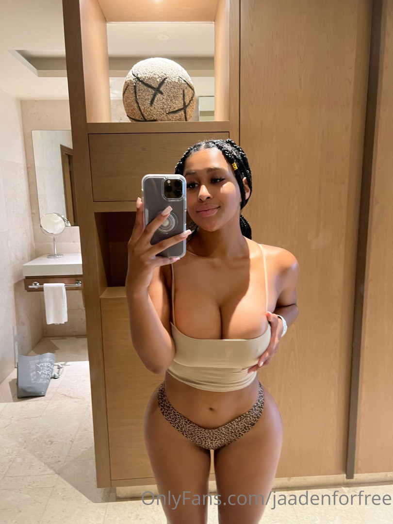 Photo by jaadenforfree published on July 27,2023 19:06:52 - BestThots