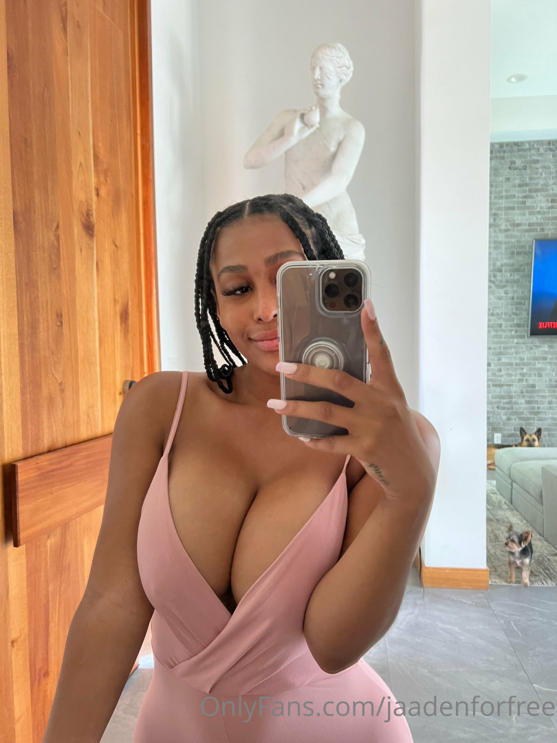 Photo by jaadenforfree published on July 27,2023 19:07:14 - BestThots