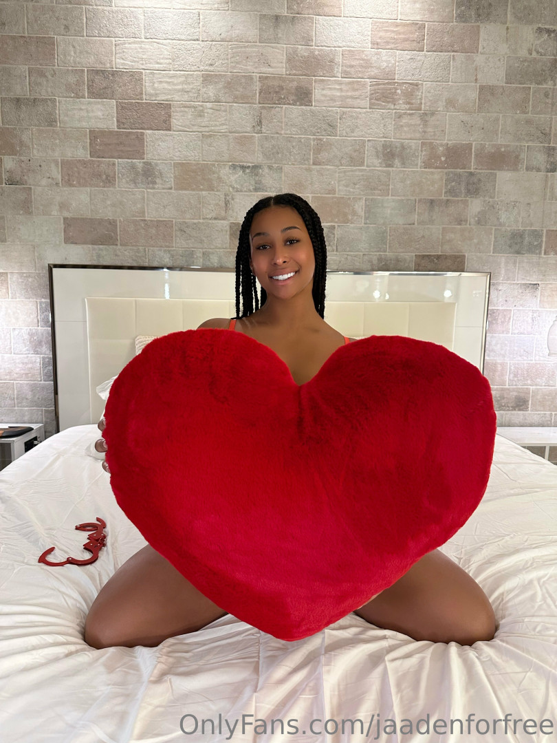 Photo by jaadenforfree published on July 27,2023 19:09:19 - BestThots