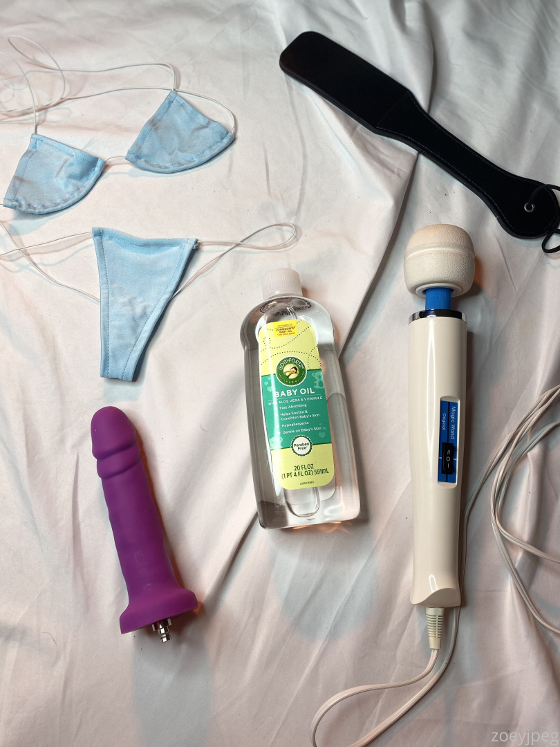 Photo by zoeyjpeg published on May 12,2023 17:16:51 - BestThots