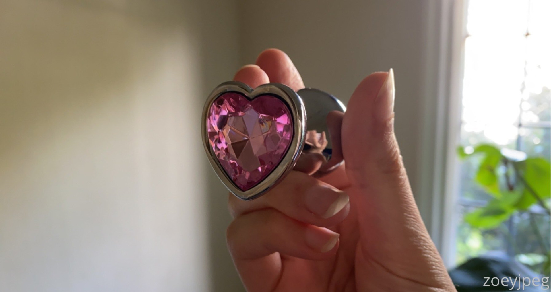 Photo by zoeyjpeg published on May 12,2023 17:14:32 - BestThots