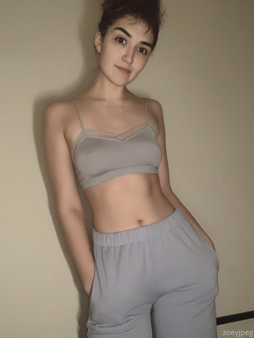 Photo by zoeyjpeg published on May 12,2023 17:14:57 - BestThots