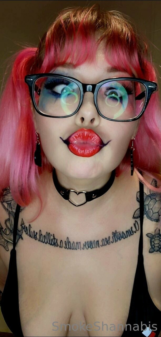 Photo by smokeeshannabis published on May 17,2023 21:46:13 - BestThots