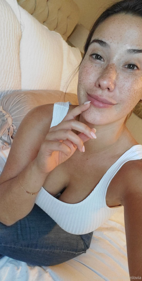 Photo by fallinlovia published on August 31,2023 19:43:26 - BestThots