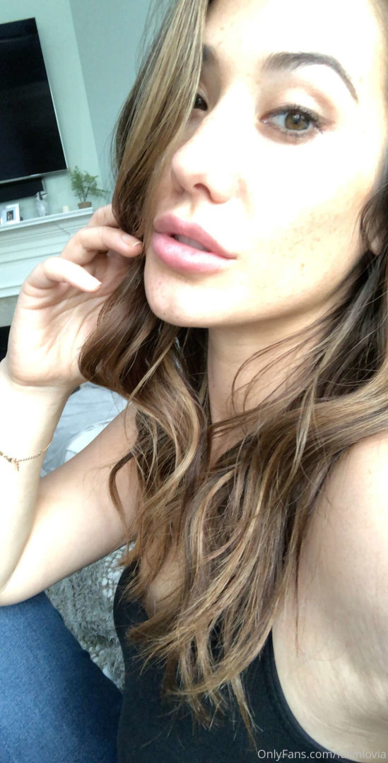 Photo by fallinlovia published on August 31,2023 21:59:06 - BestThots