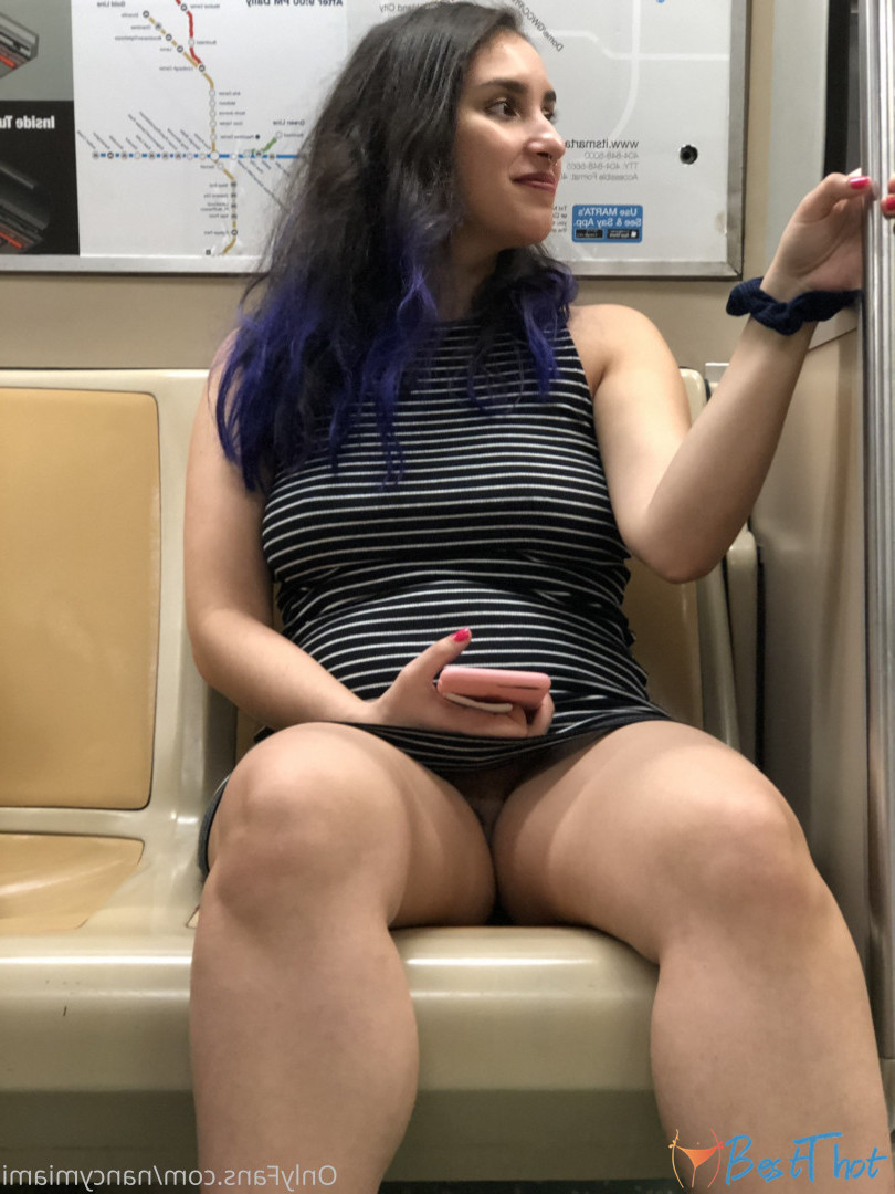 Photo by nancymiami published on December 24,2024 22:10:26 - BestThots