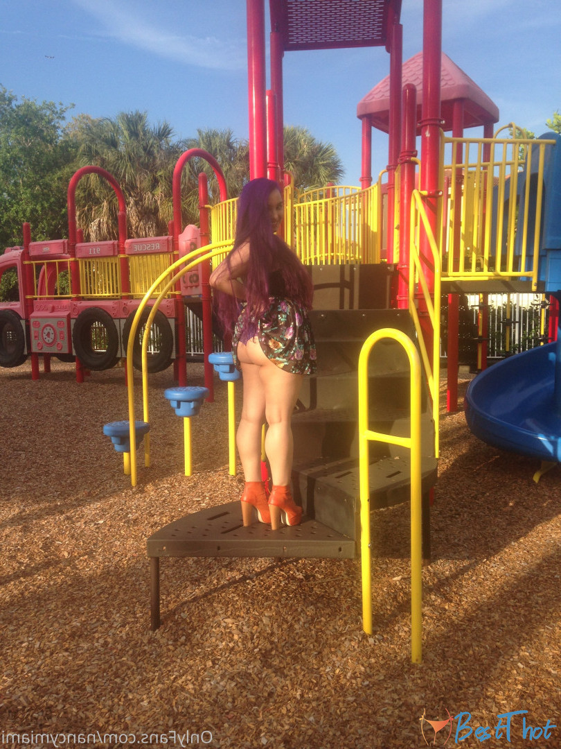 Photo by nancymiami published on December 24,2024 22:11:56 - BestThots