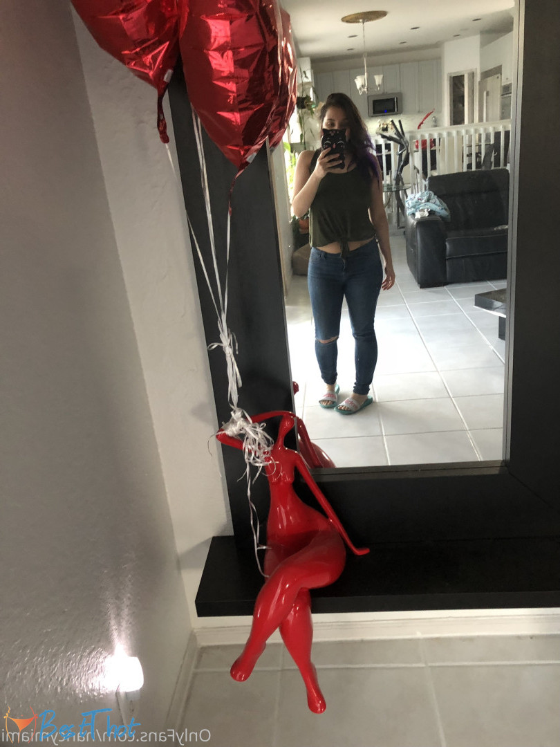 Photo by nancymiami published on December 25,2024 06:12:44 - BestThots